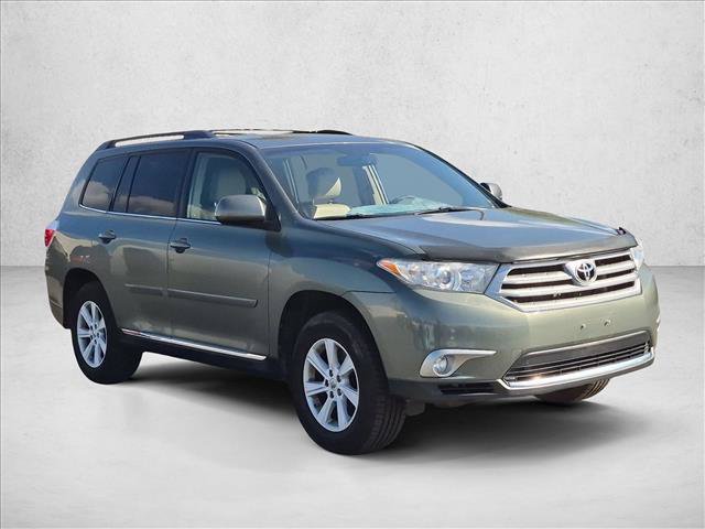 Used 2013 Toyota Highlander SE FWD image 3