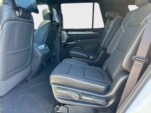 New 2026 Cadillac Escalade Luxury w/ Touring Package AWD/4WD image 13