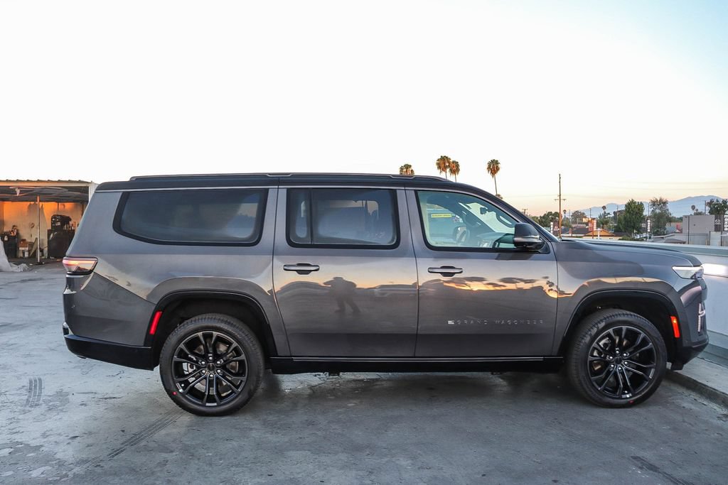 New 2026 Jeep Grand Wagoneer L Summit AWD/4WD image 13