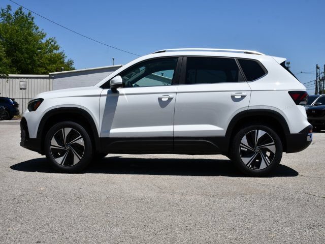 New 2026 Volkswagen Taos SE AWD/4WD image 4