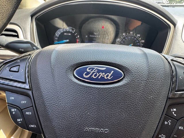 Used 2016 Ford Fusion SE image 35