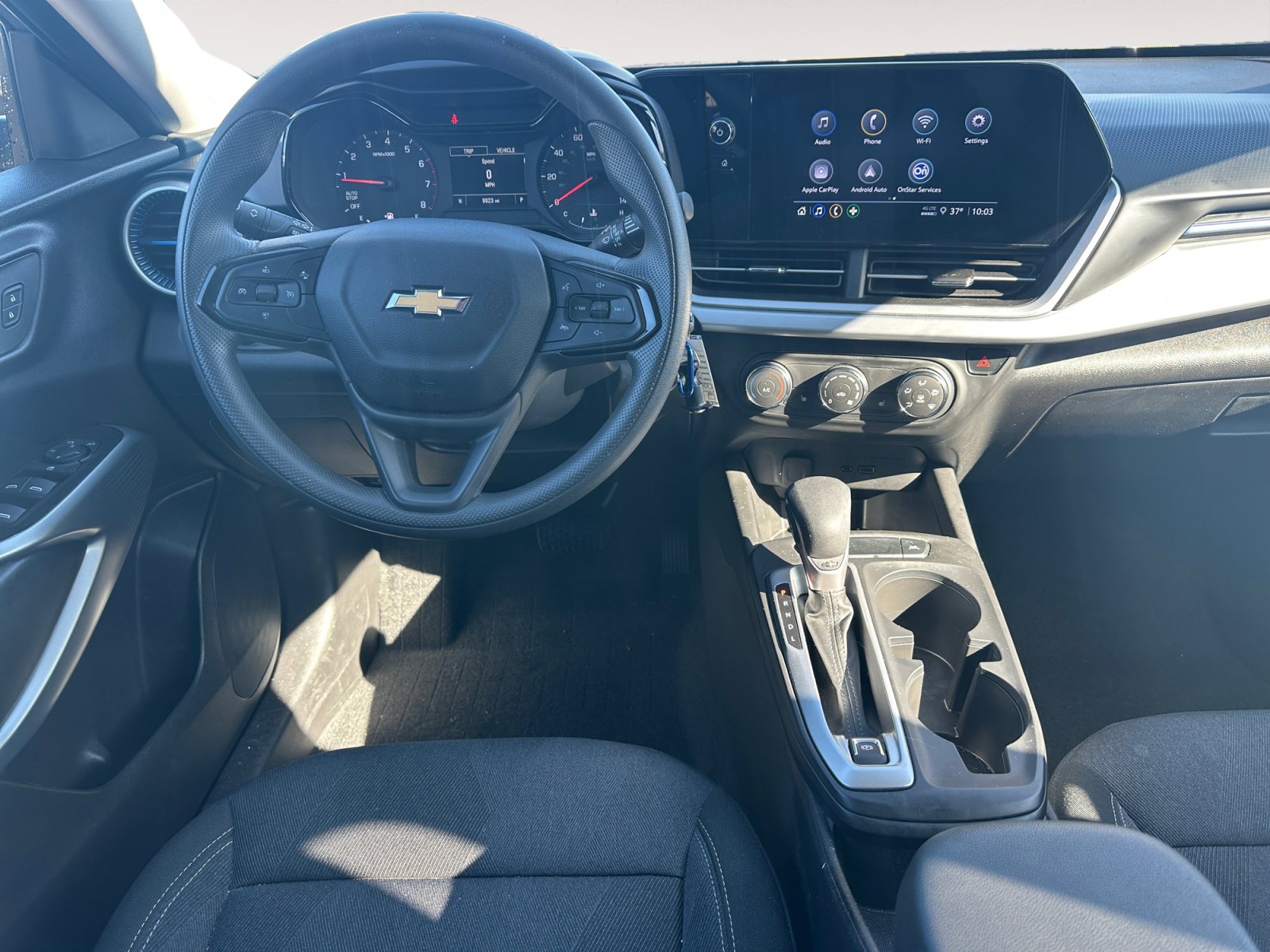 Used 2025 Chevrolet Trax LS w/ LS Convenience Package image 10