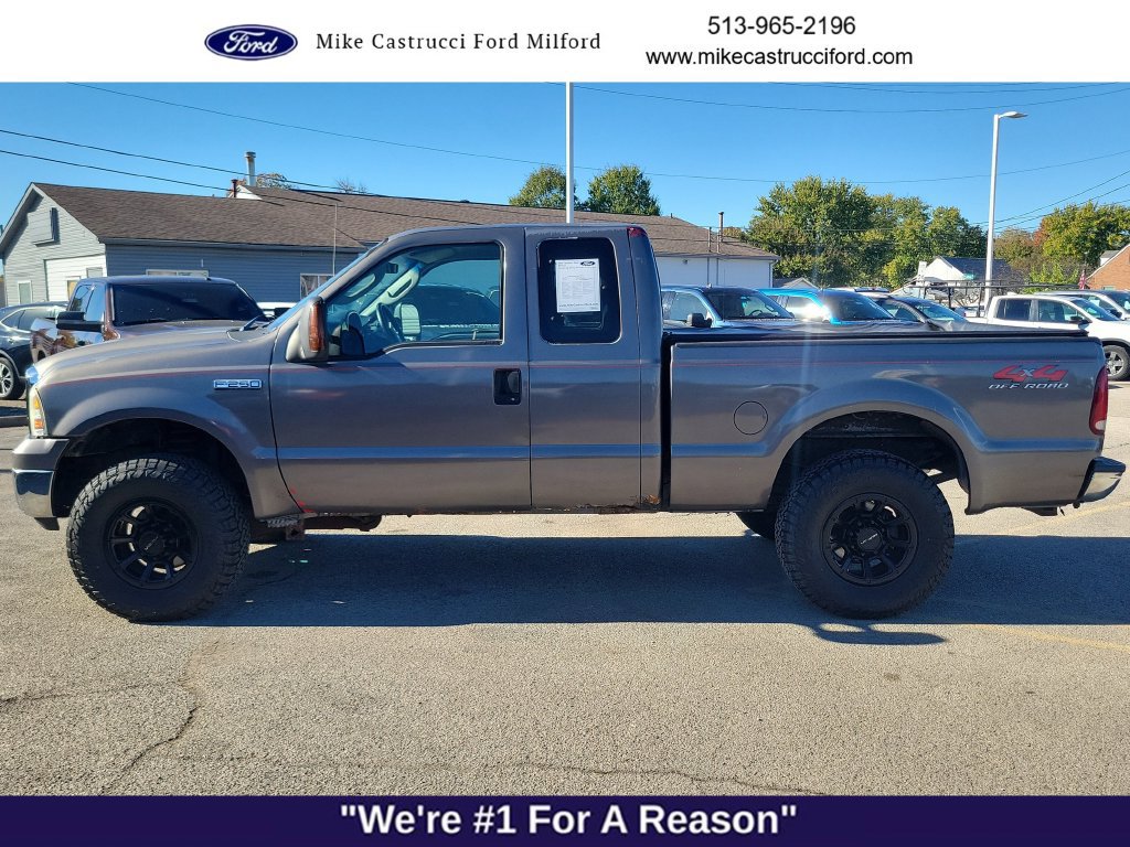 Used 2006 Ford F250 XL AWD/4WD image 2