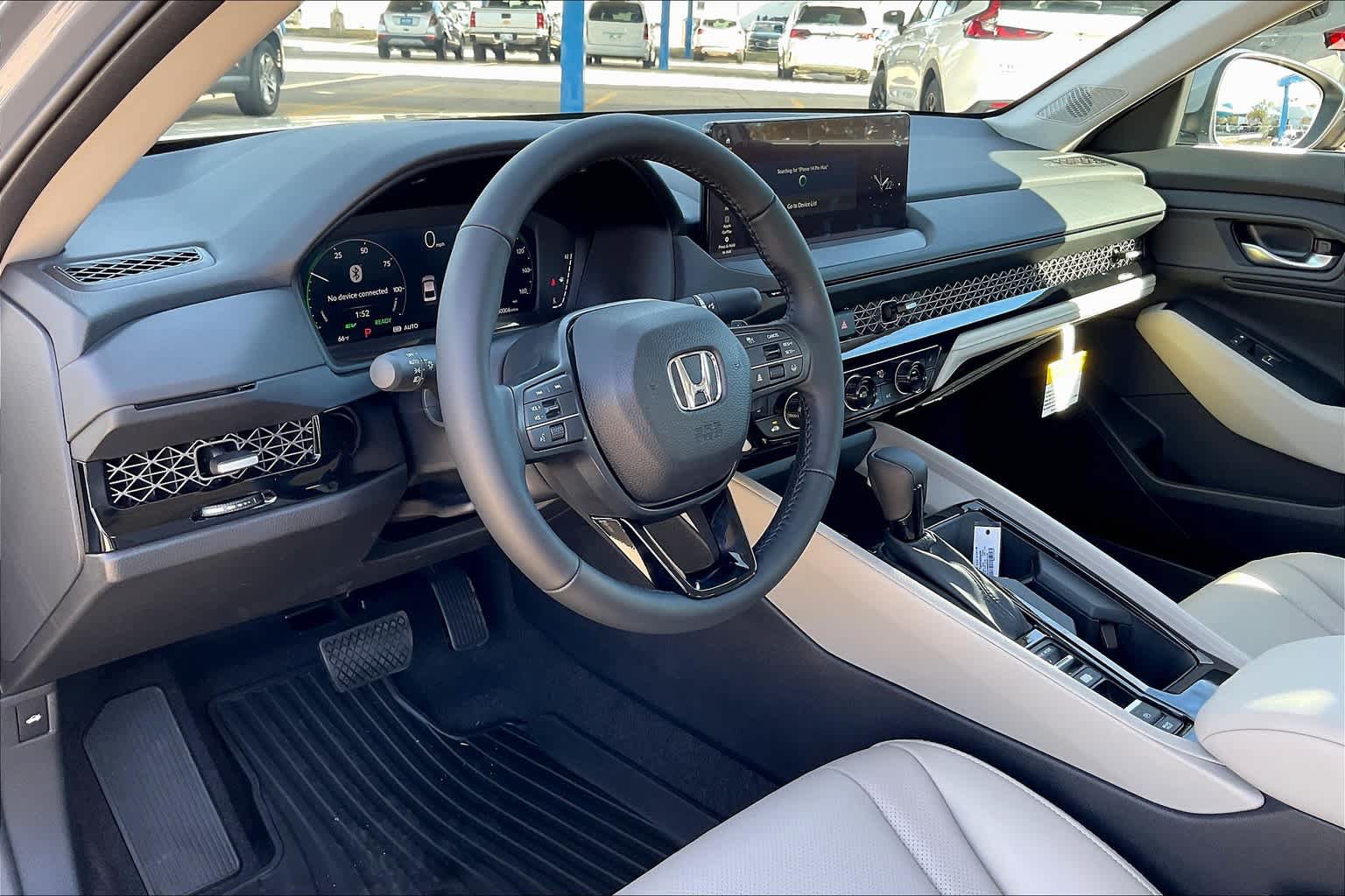 Certified 2025 Honda Accord EX-L image 8
