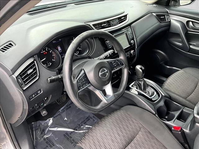 Used 2020 Nissan Rogue S FWD image 14