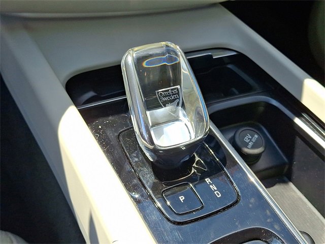 Used 2023 Volvo XC60 B6 Ultimate image 11