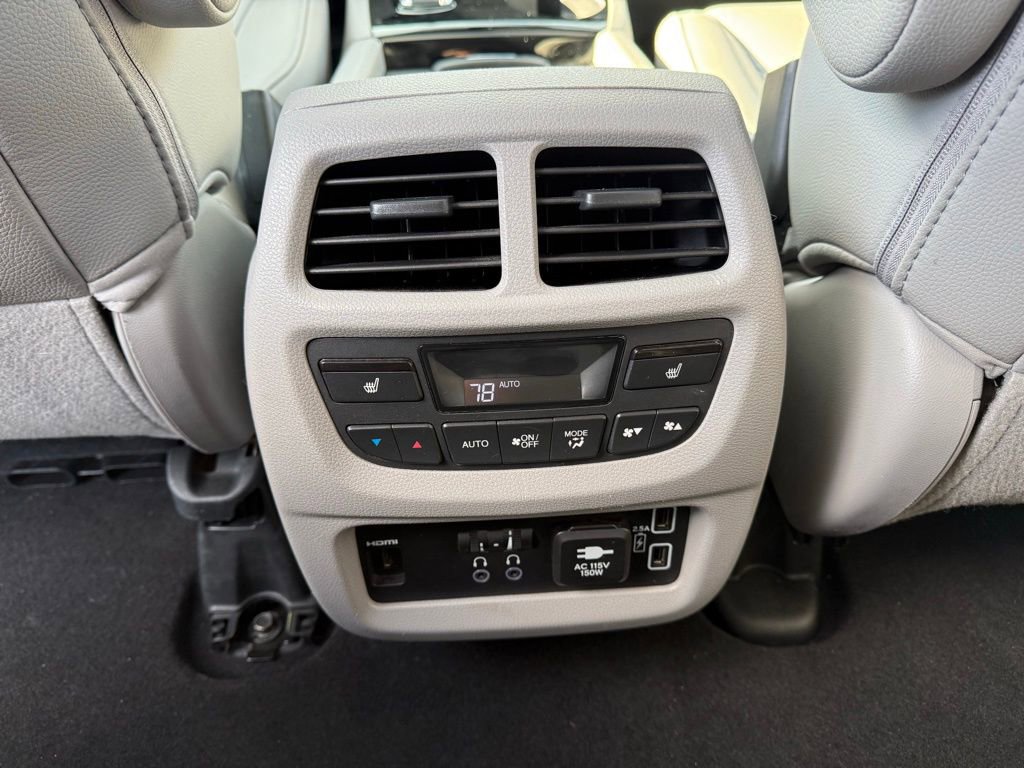 Used 2019 Honda Pilot Touring image 16