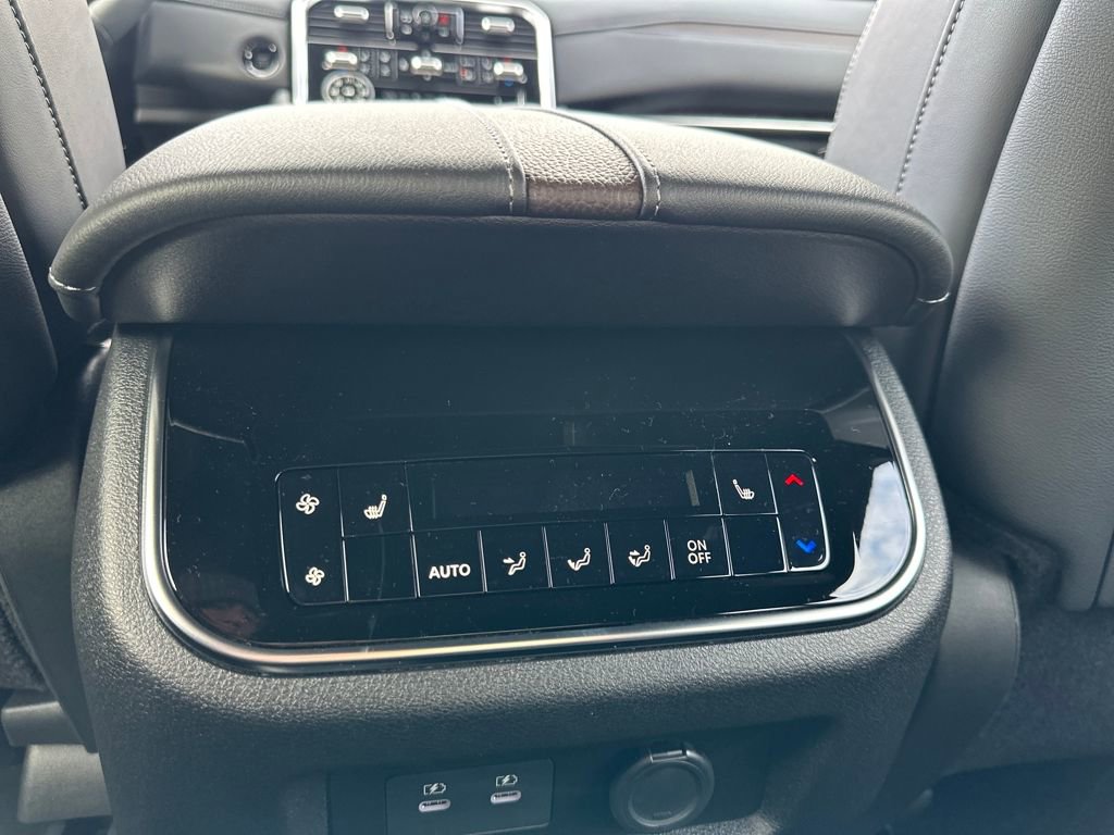 New 2026 Nissan Armada Platinum image 18