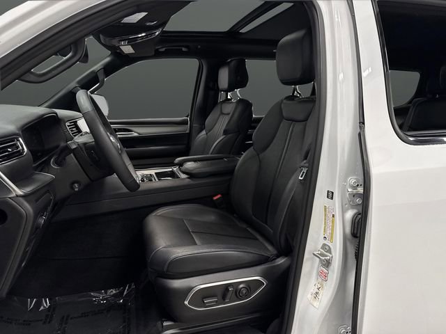 Certified 2024 Jeep Wagoneer Series II image 4