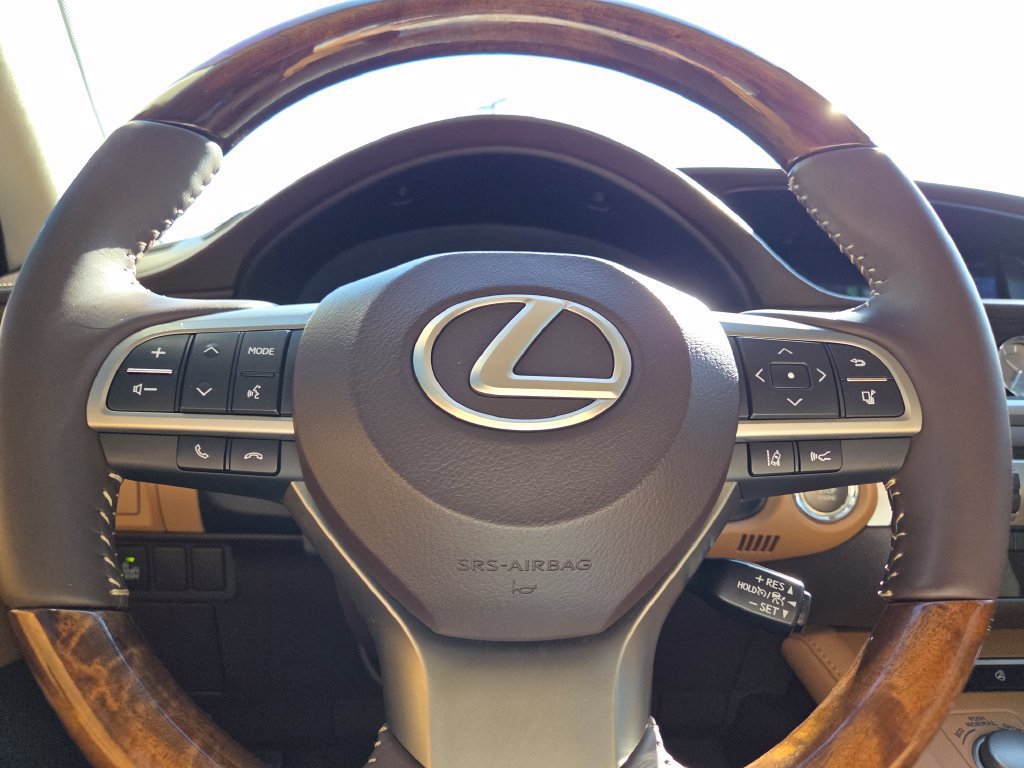 Used 2016 Lexus ES 350 FWD image 33