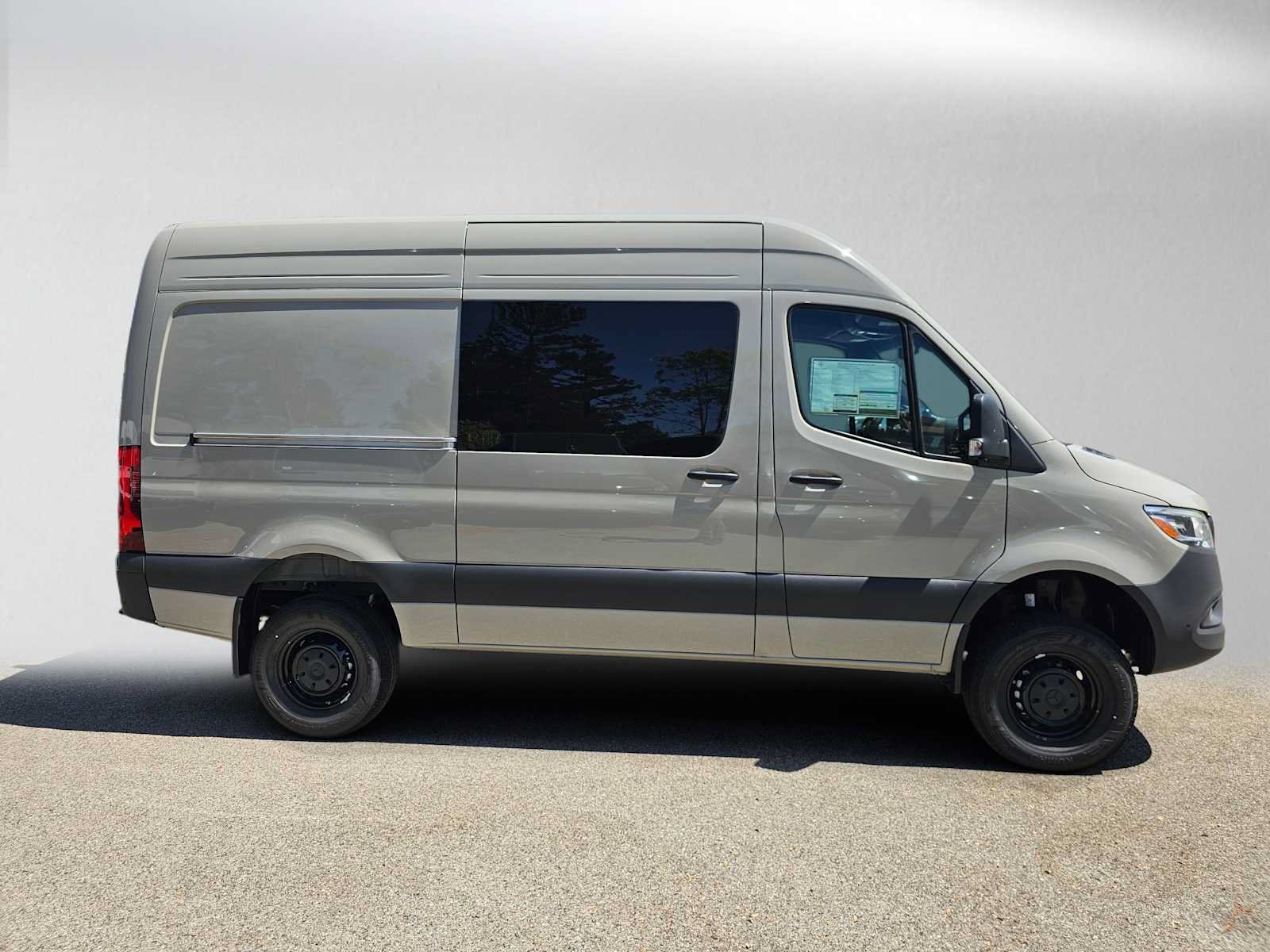 New 2026 Mercedes-Benz Sprinter 2500 image 2