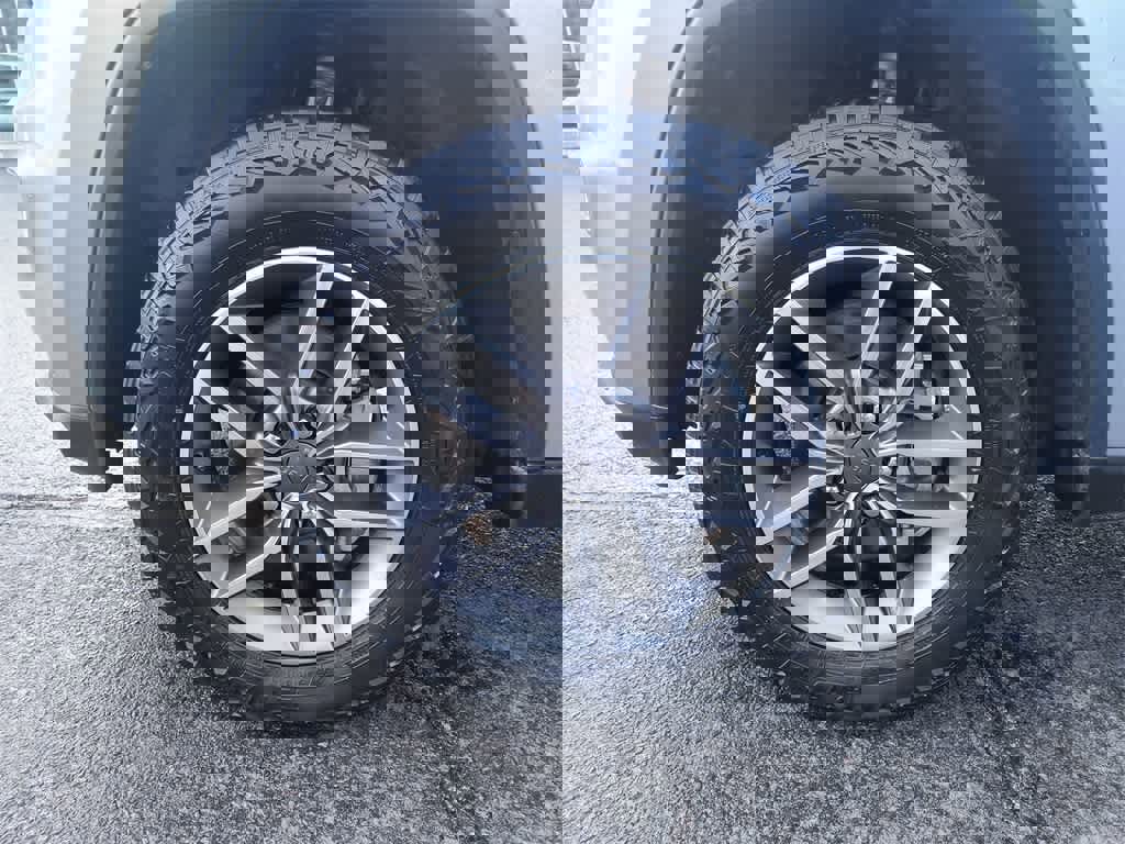 Used 2020 Jeep Grand Cherokee Limited w/ Luxury Group II image 10