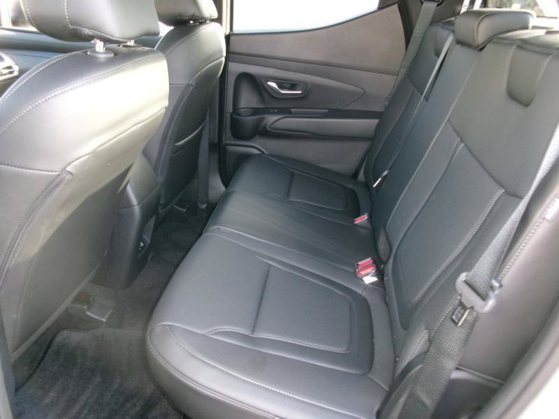 Used 2026 Hyundai Santa Cruz SEL FWD image 6