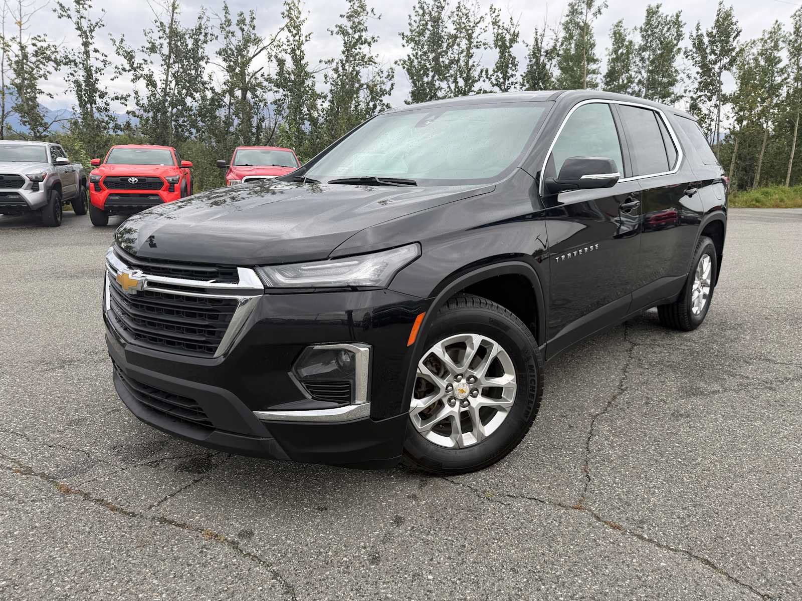 Used 2023 Chevrolet Traverse LS w/ Safety Package