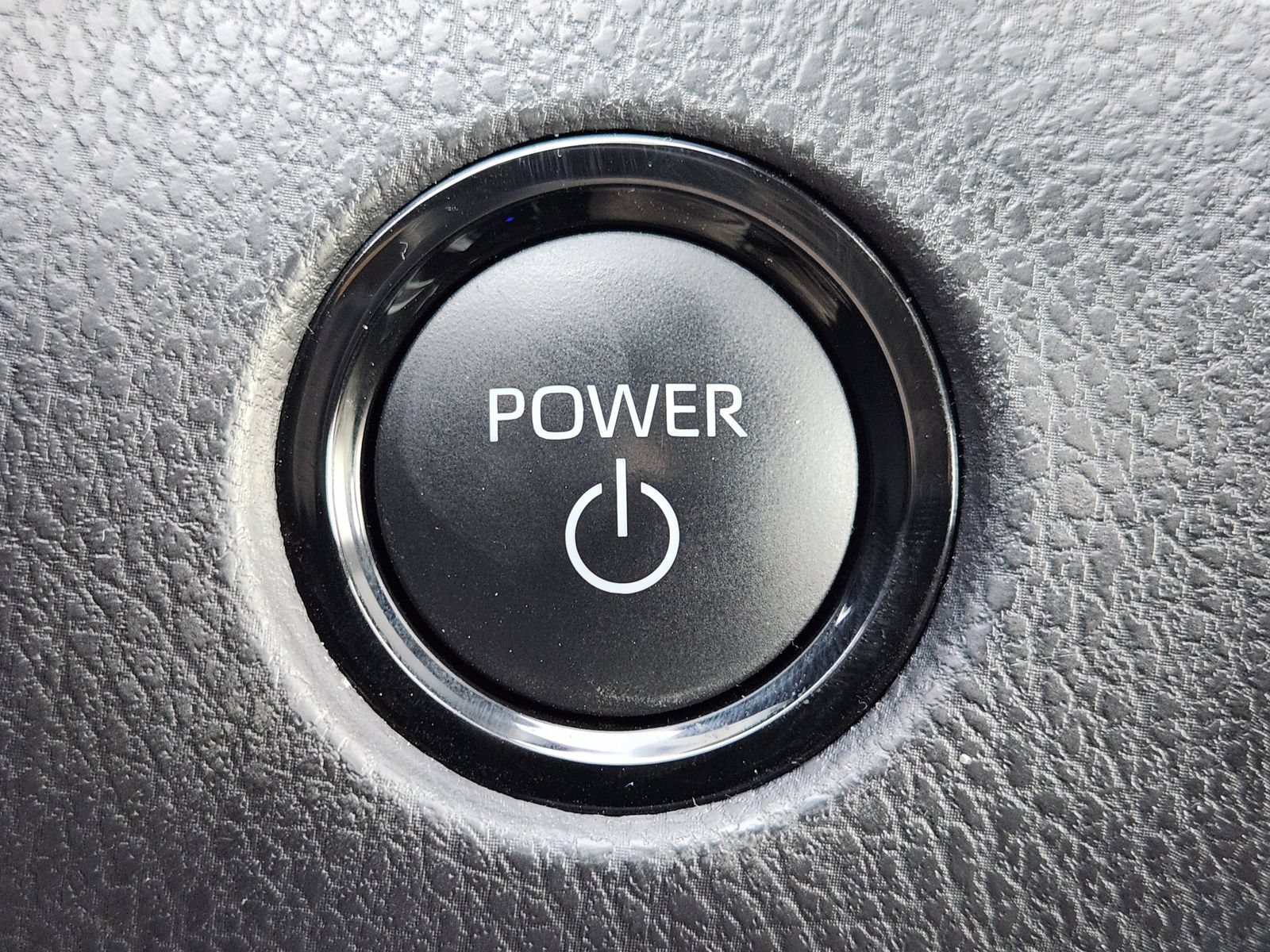 Used 2025 Toyota Camry SE w/ Convenience Package FWD image 25