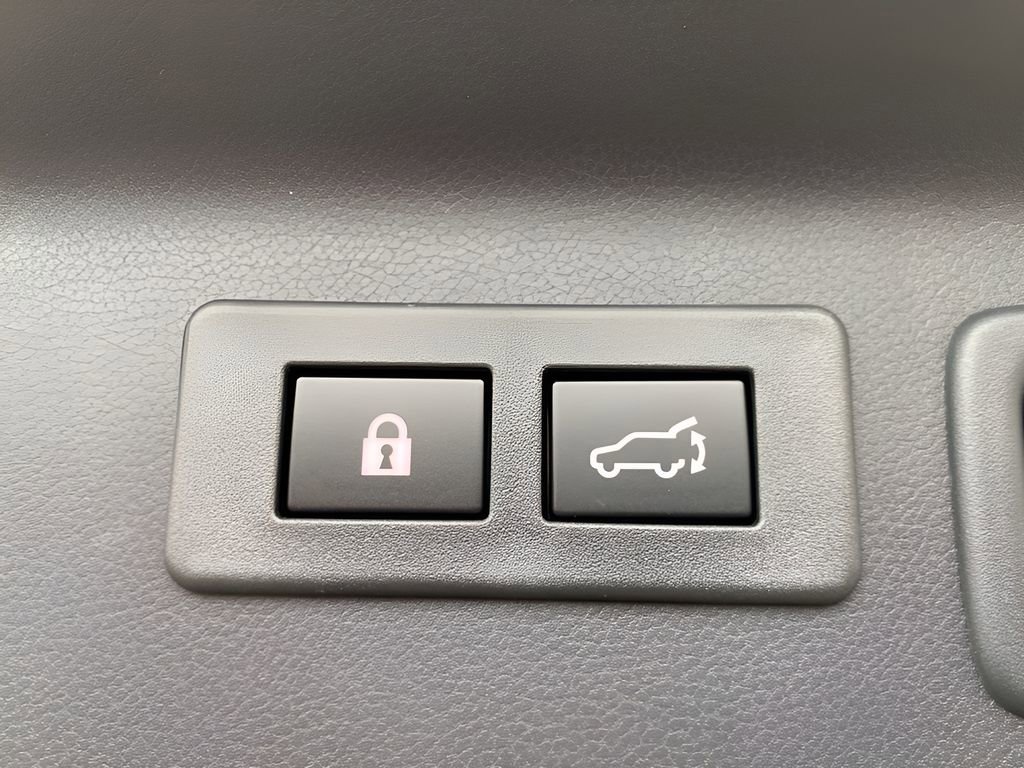 Used 2026 Subaru Forester Touring image 13