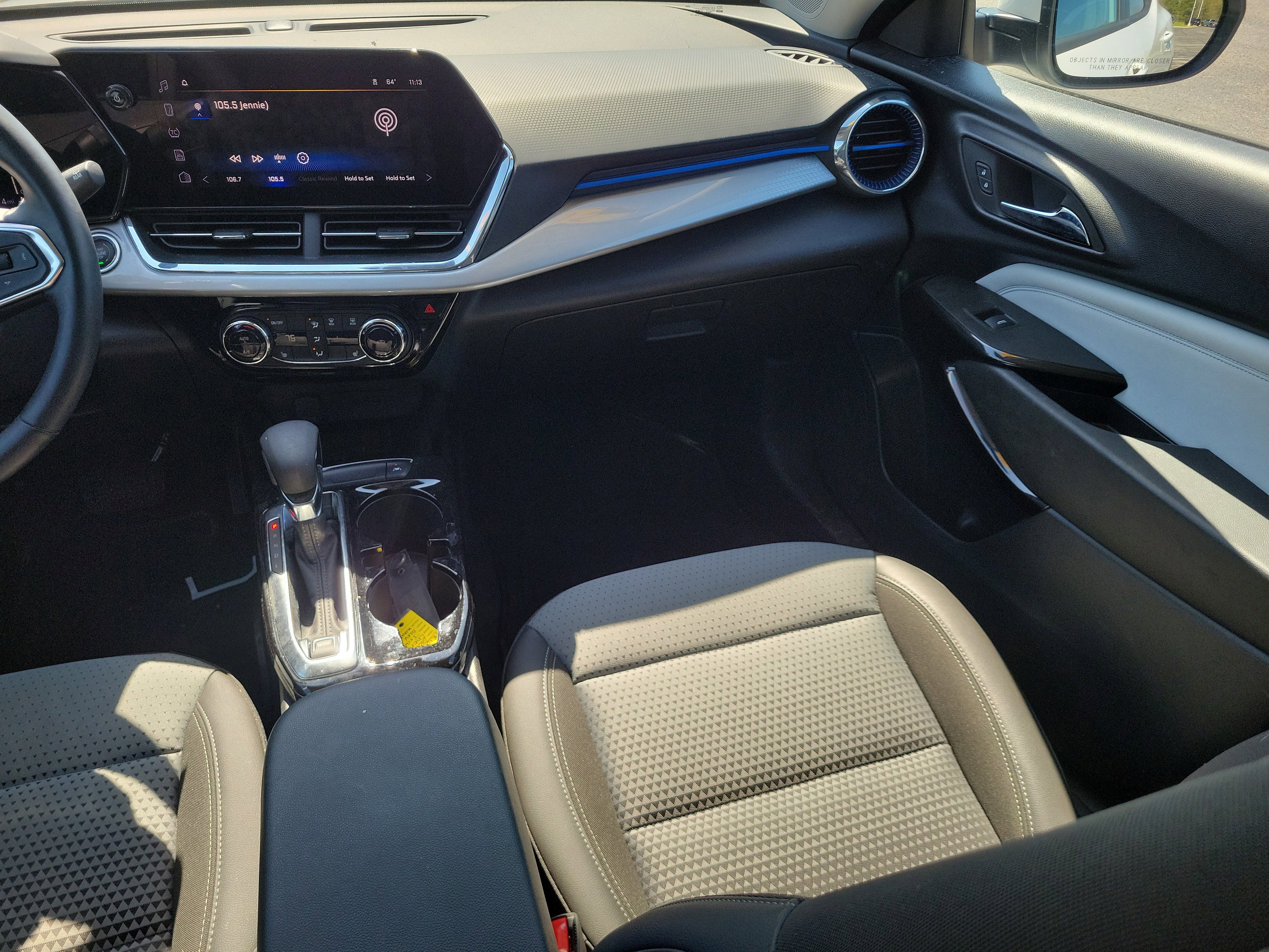 Used 2024 Chevrolet Trax LT w/ Driver Confidence Package FWD image 14