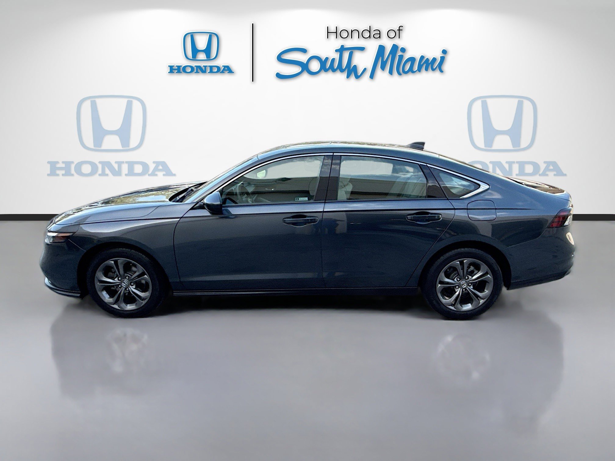 Certified 2024 Honda Accord EX image 4