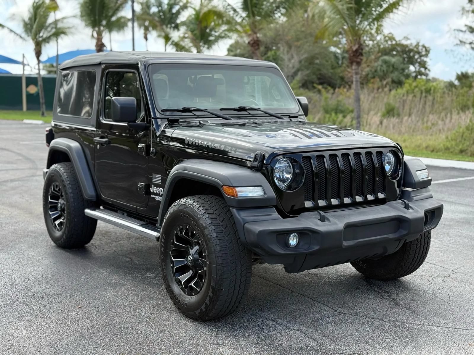 Used 2018 Jeep Wrangler Sport AWD/4WD image 7