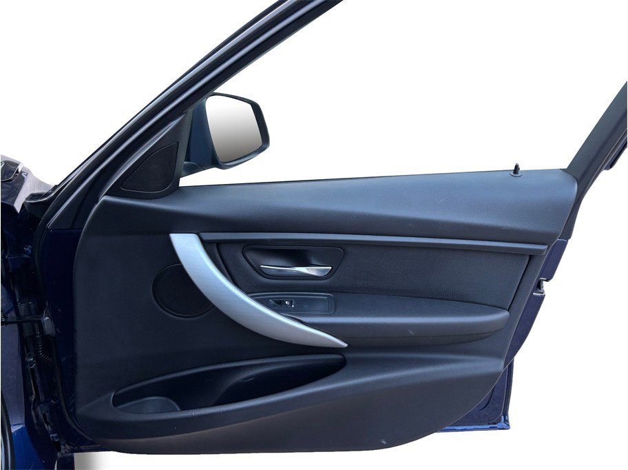 Used 2017 BMW 320i xDrive Sedan image 42