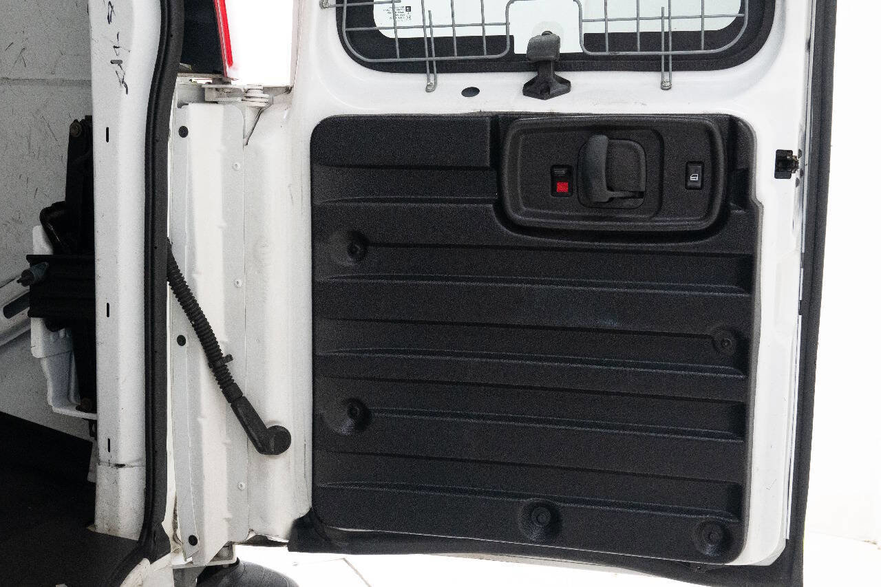 Used 2013 Chevrolet Express 1500 image 25