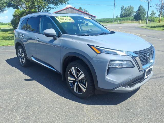Used 2021 Nissan Rogue SL w/ Premium Package AWD/4WD image 3