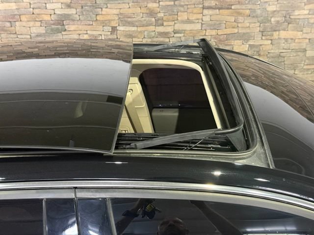 Used 2020 Lincoln Continental Reserve w/ Luxury Package AWD/4WD image 2