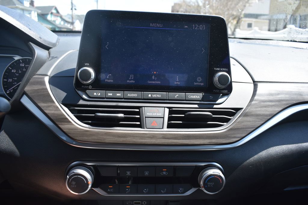 Used 2025 Nissan Altima 2.5 SV image 19