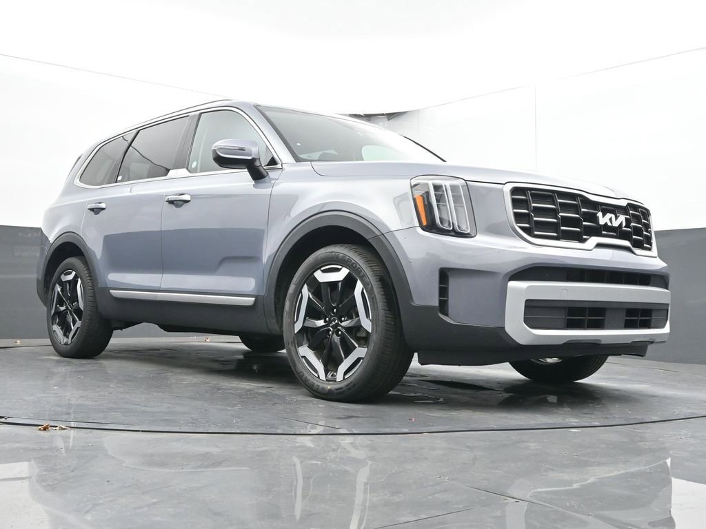 Used 2025 Kia Telluride S AWD/4WD image 47