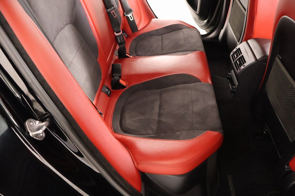 Used 2019 Jaguar XE S image 15