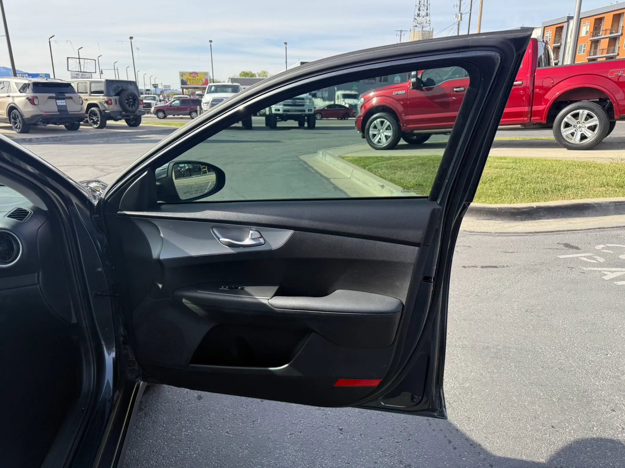 Used 2023 Kia Forte LXS FWD image 20