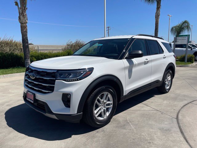 New 2026 Ford Explorer Active w/ Active Comfort Package RWD image 1