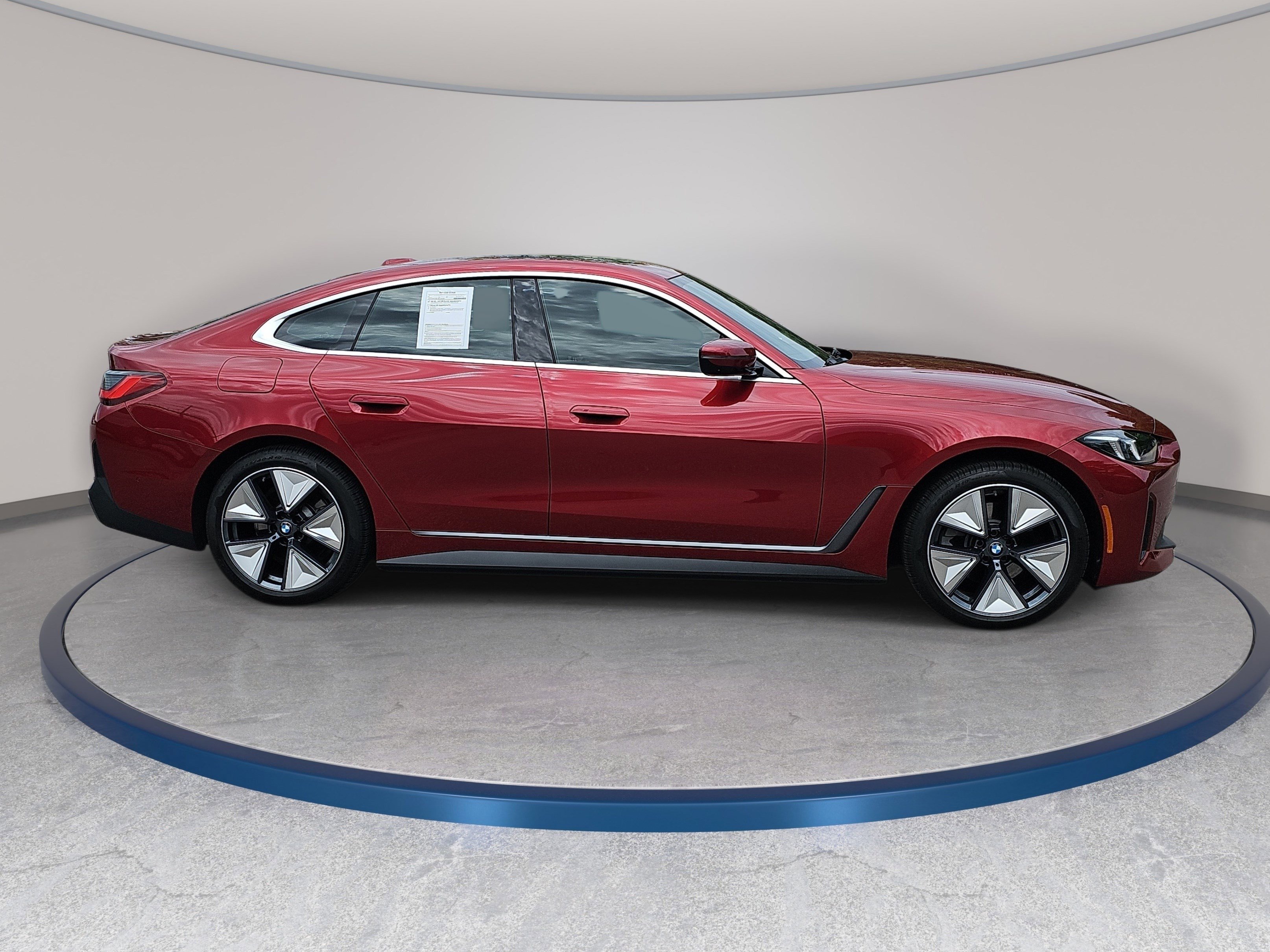 Certified 2025 BMW i4 eDrive40 w/ Premium Package RWD image 5