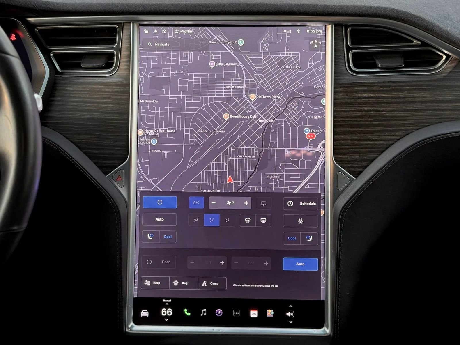 Used 2016 Tesla Model X 90D image 17