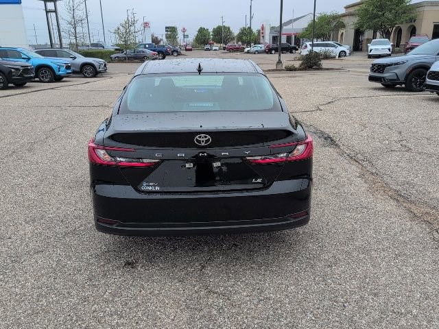 Used 2025 Toyota Camry LE FWD image 18