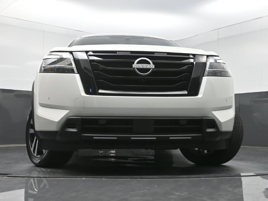 Used 2024 Nissan Pathfinder Platinum FWD image 30