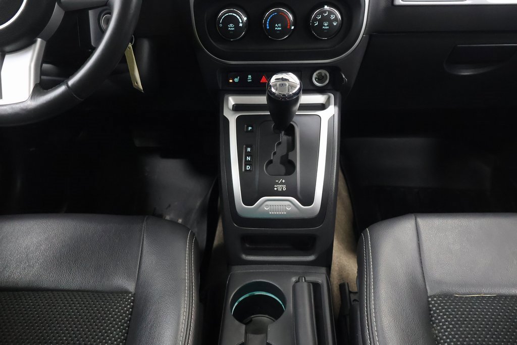 Used 2014 Jeep Compass Latitude w/ Sun/Sound Group image 20