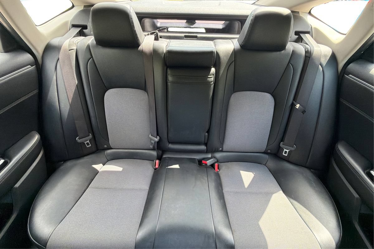 Used 2018 Honda Clarity Plug-In Hybrid image 13