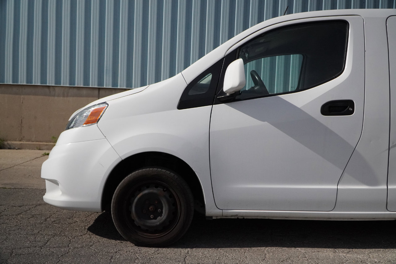 Used 2020 Nissan NV200 SV w/ Sliding Glass Door Package image 13