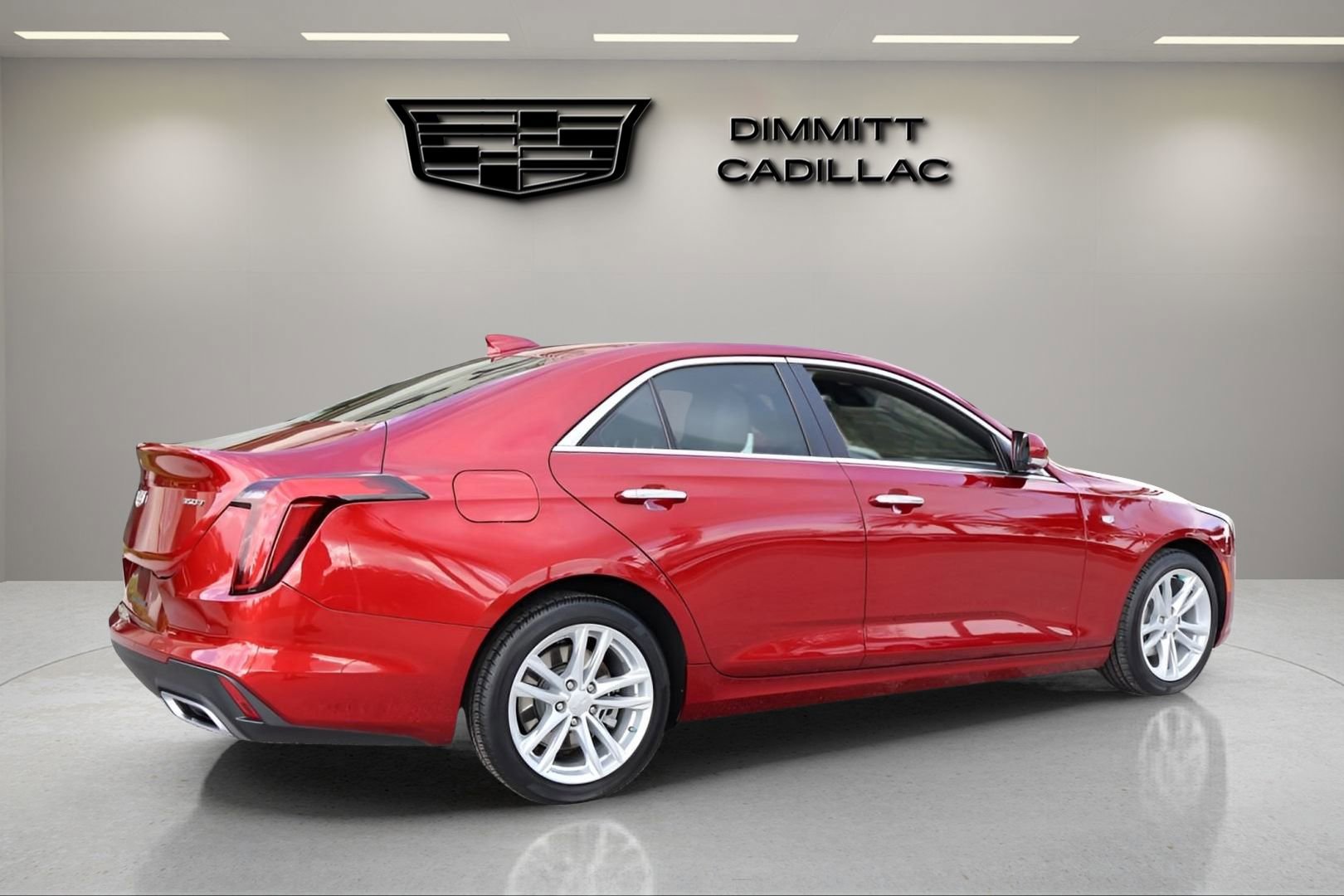 Used 2023 Cadillac CT4 Luxury w/ Cold Weather Package image 5