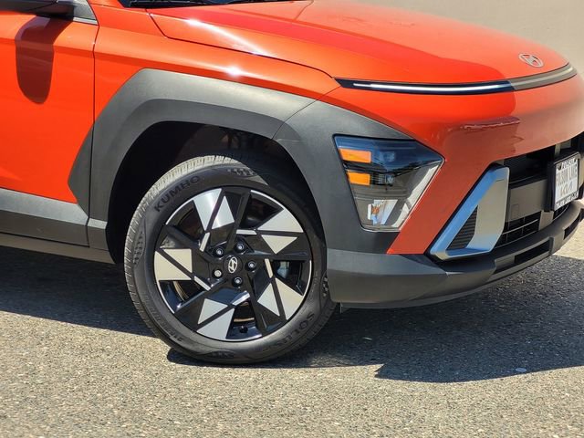 Used 2025 Hyundai Kona SEL AWD/4WD image 6