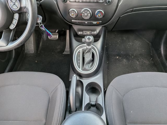 Used 2015 Kia Soul FWD image 20