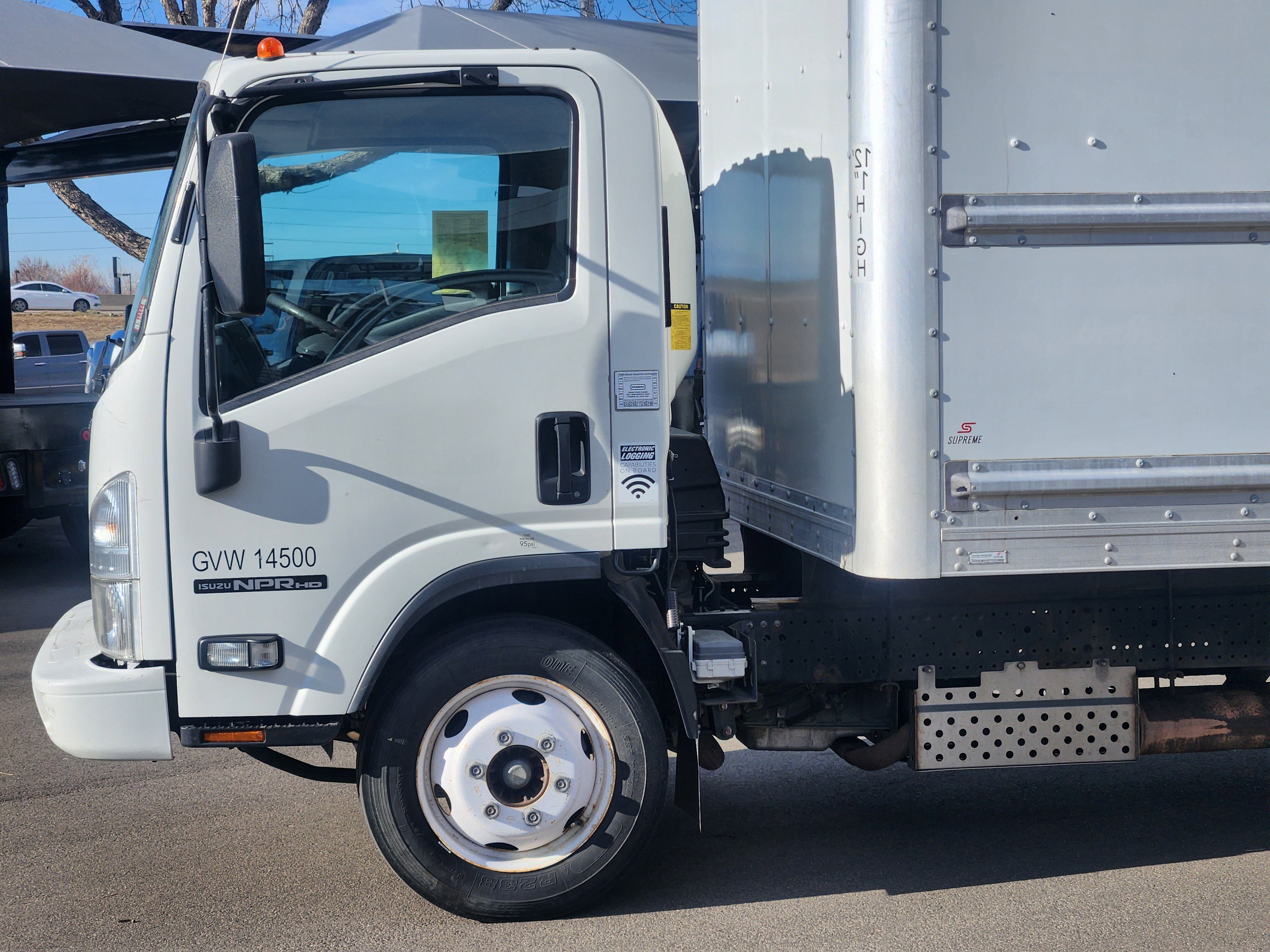 Used 2019 Isuzu NPR image 6