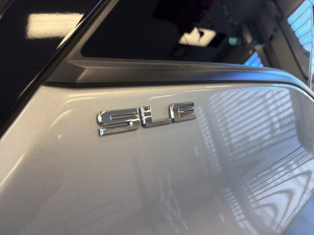 Used 2018 GMC Terrain SLE FWD image 8