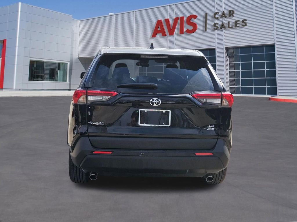Used 2025 Toyota RAV4 LE image 5