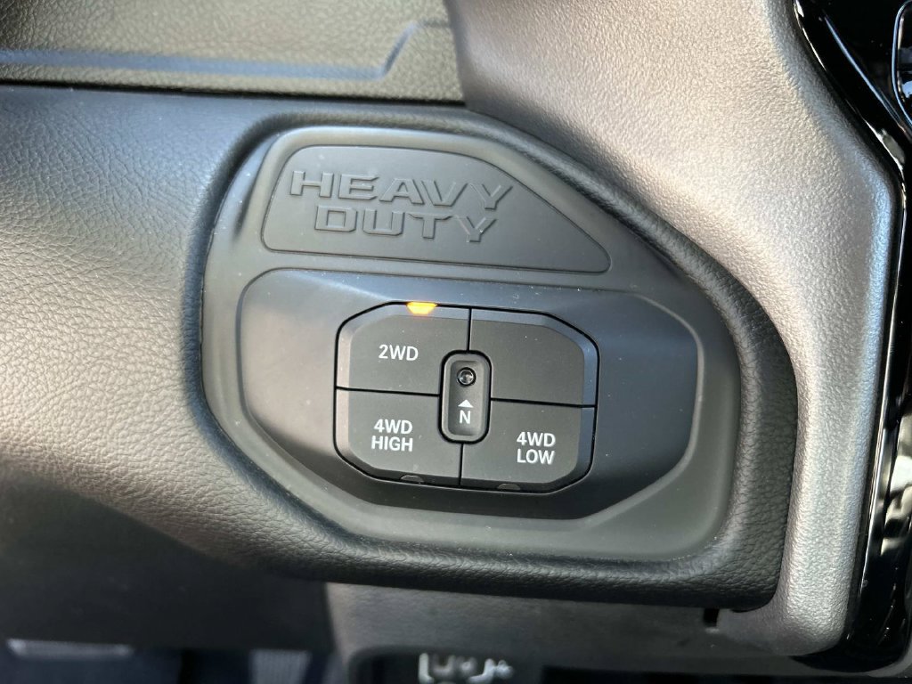 Used 2025 RAM 2500 Big Horn AWD/4WD image 42