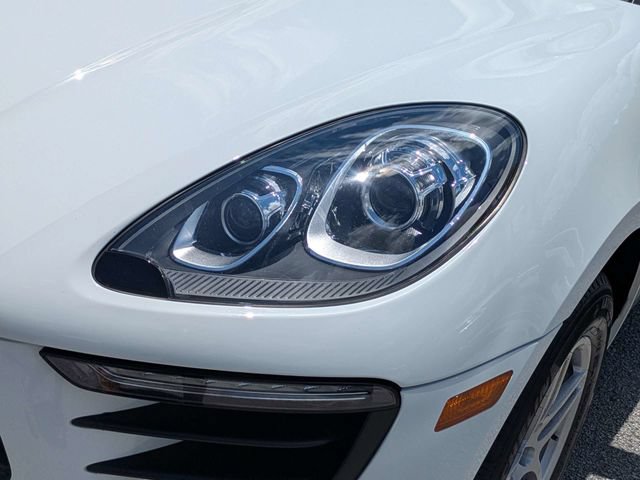 Used 2018 Porsche Macan Sport Edition AWD/4WD image 10