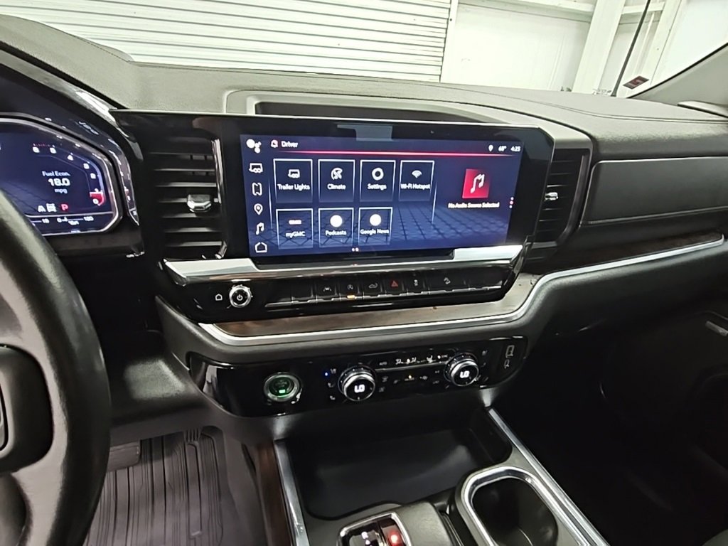 Certified 2022 GMC Sierra 1500 SLT image 12