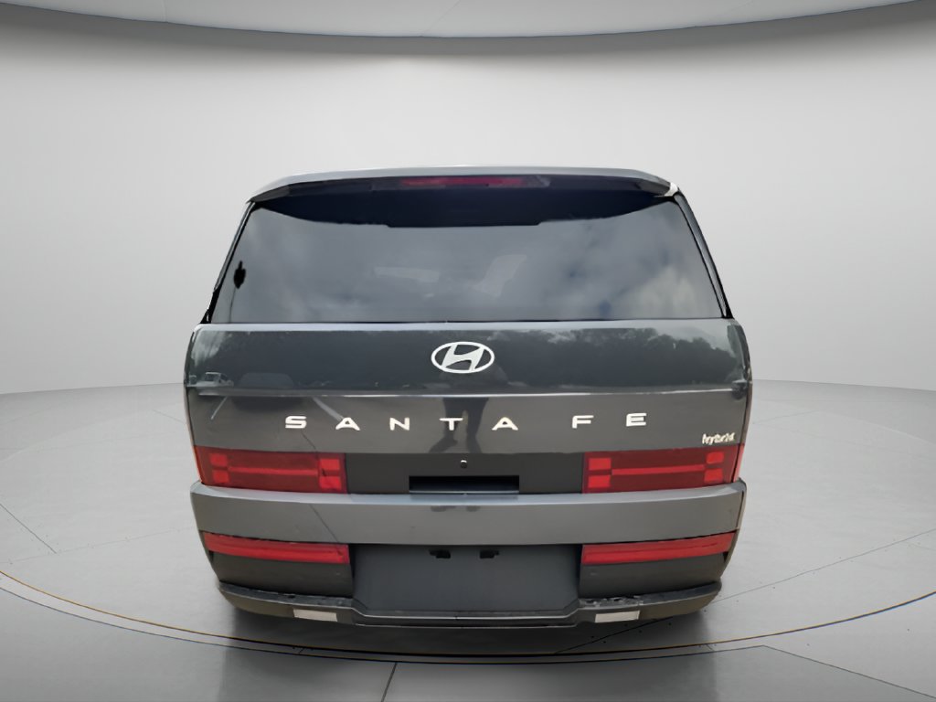 Used 2026 Hyundai Santa Fe SE FWD image 5