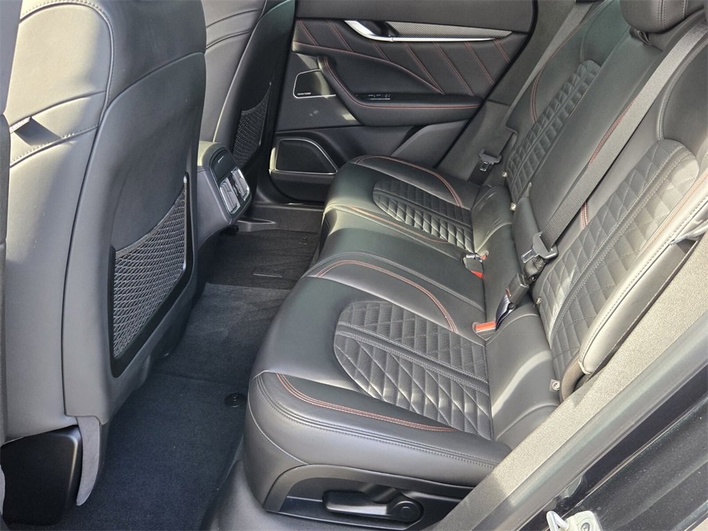 Used 2022 Maserati Levante Modena image 11